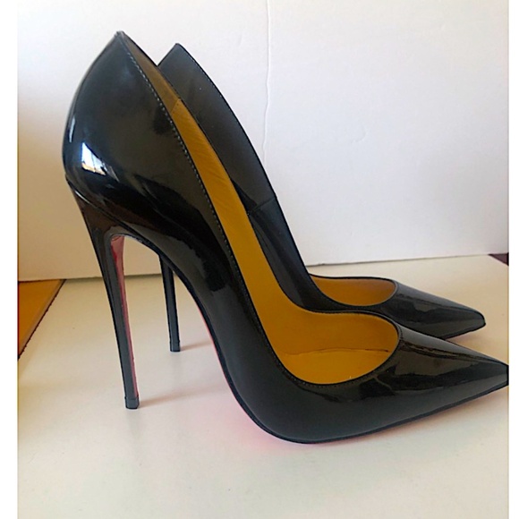 Christian Louboutin So Kate Patent Pointed-Toe Red Sole Pump - Picture 2 of 9